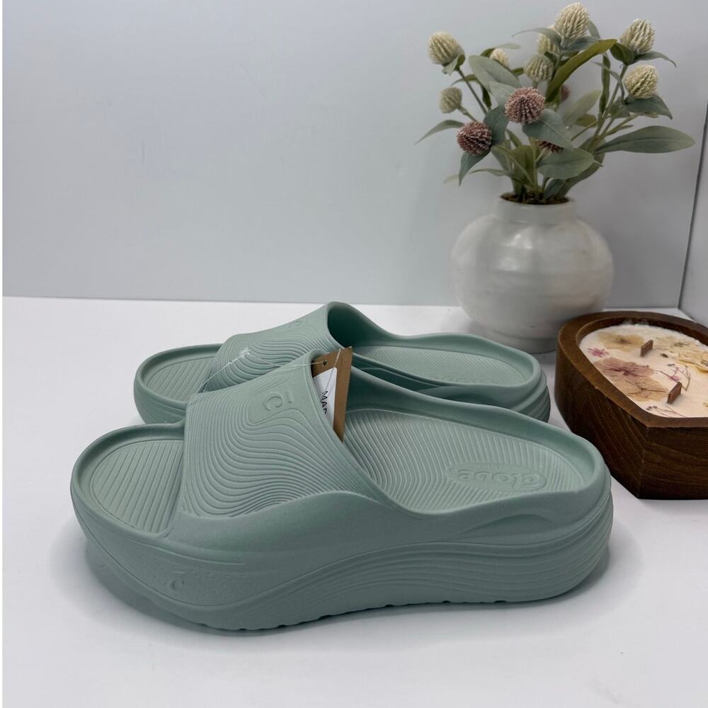 Clove Supercush Recovery Slide Comfort Lightweight Mint Green Women 8/Men 7 NWOB